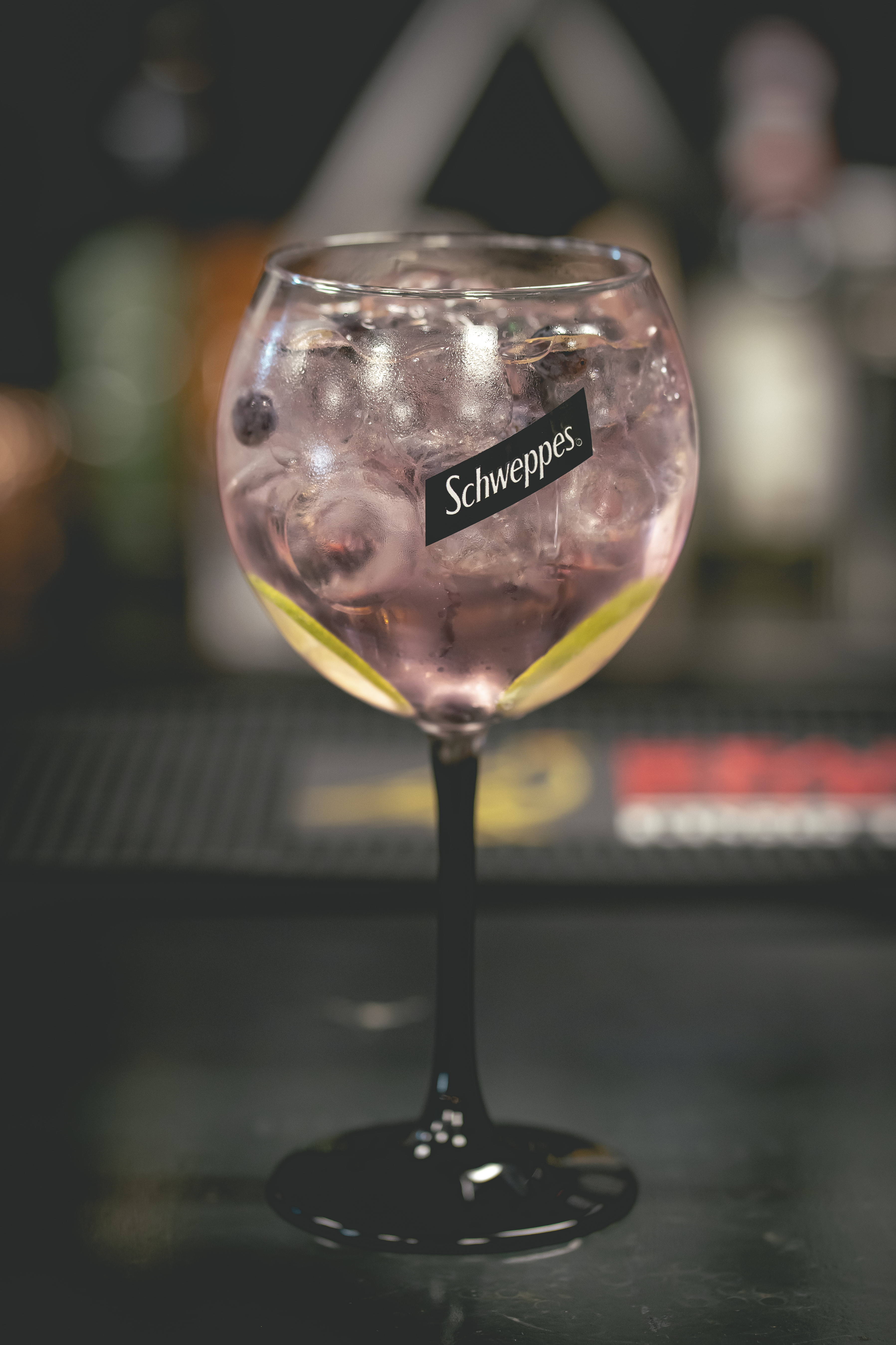 Schweppes Gin Tonic Afine